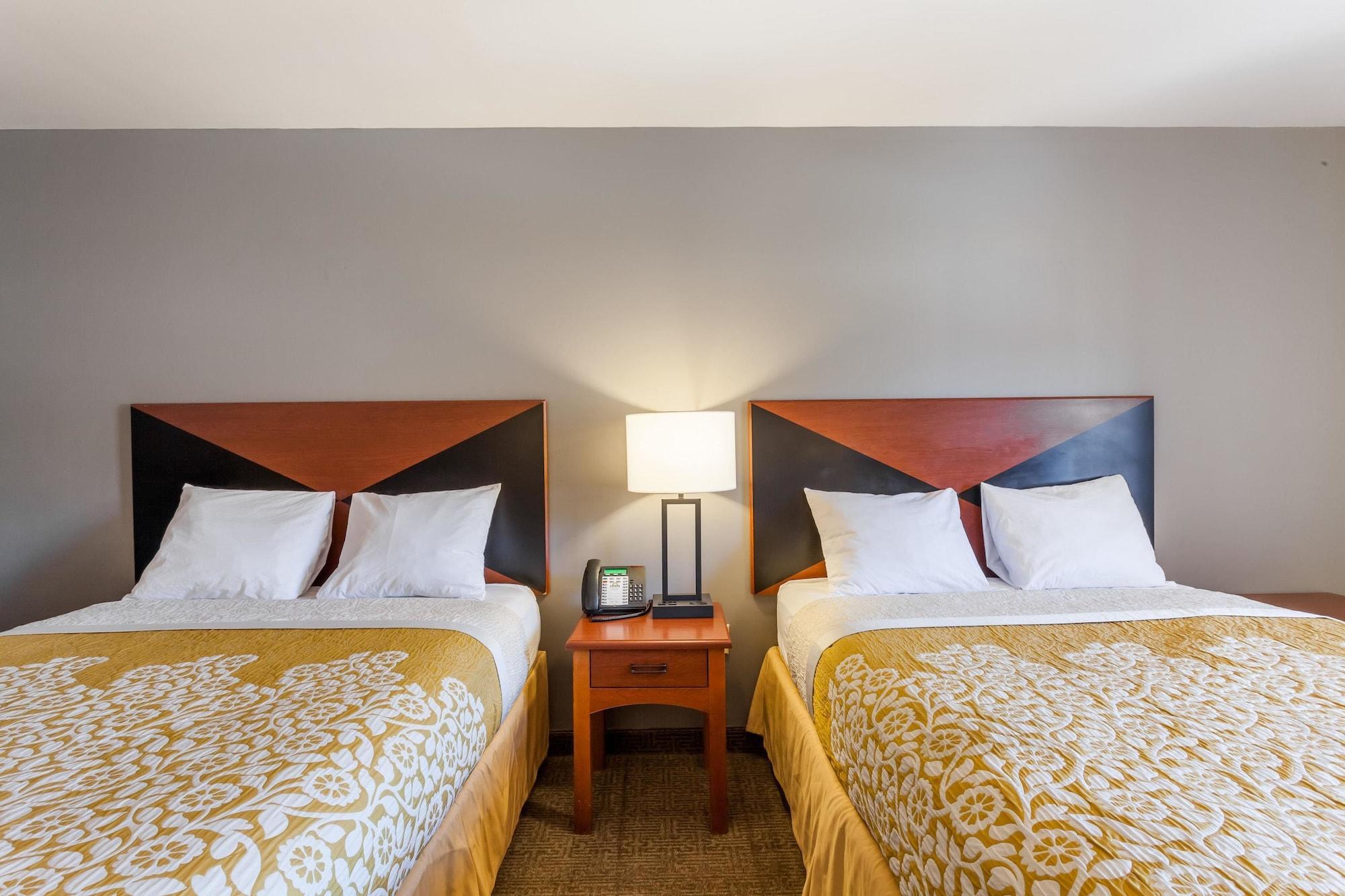 Days Inn & Suites By Wyndham Lancaster Amish Country Mountville Dış mekan fotoğraf