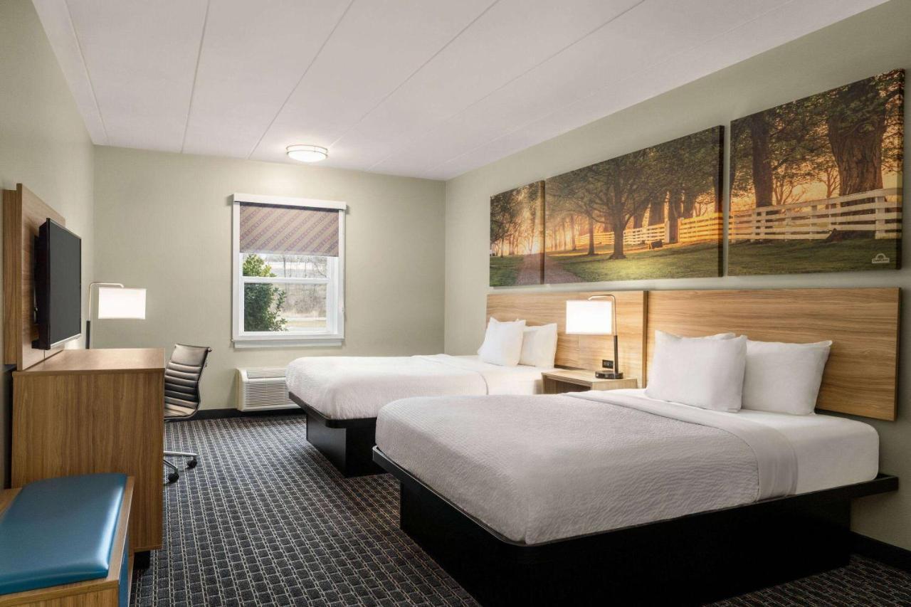 Days Inn & Suites By Wyndham Lancaster Amish Country Mountville Dış mekan fotoğraf
